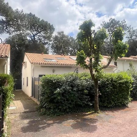 펜션 La Pinede De St Georges 생죠지드디돈느